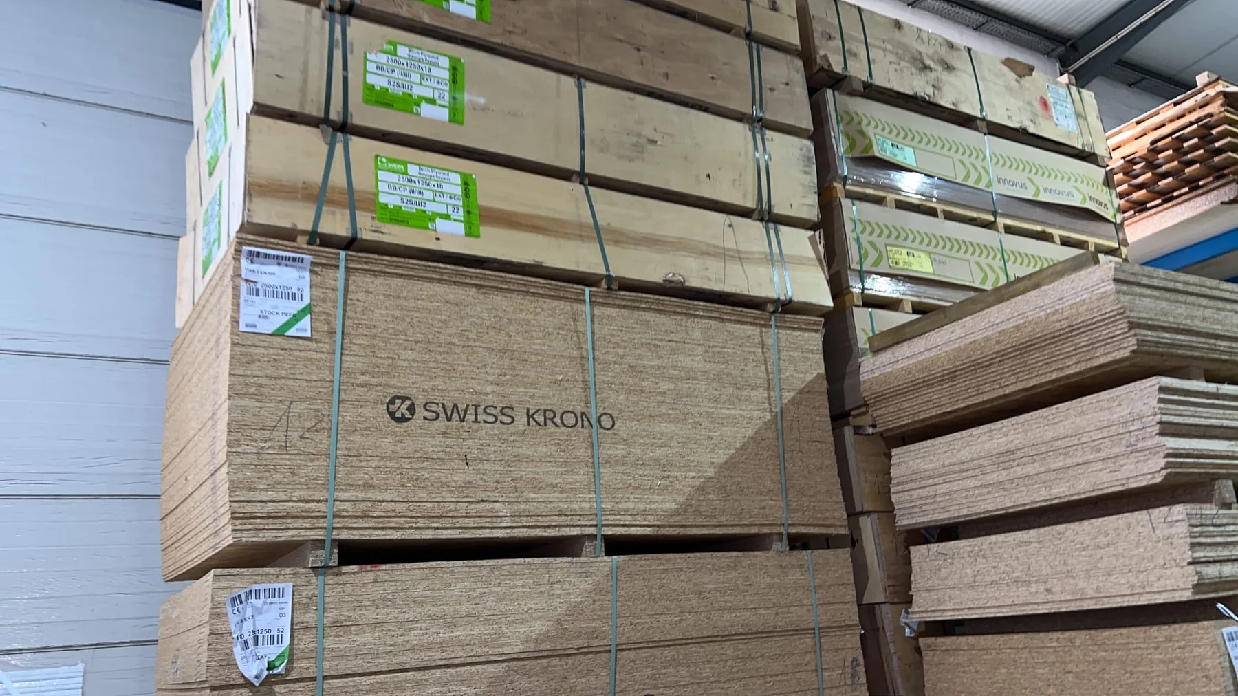 Stock professionnel de panneaux OSB 3 standard